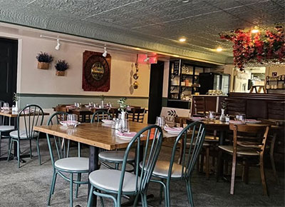 Counter and coffee bar at Big Bill's